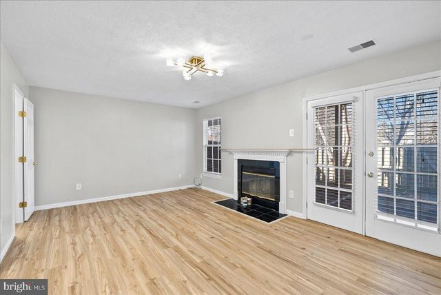 14024 WINDING RIDGE LN, Centreville, VA 20121