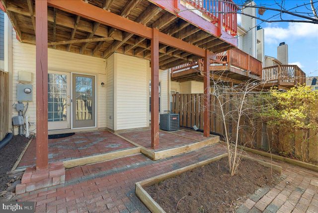 14024 WINDING RIDGE LN, Centreville, VA 20121