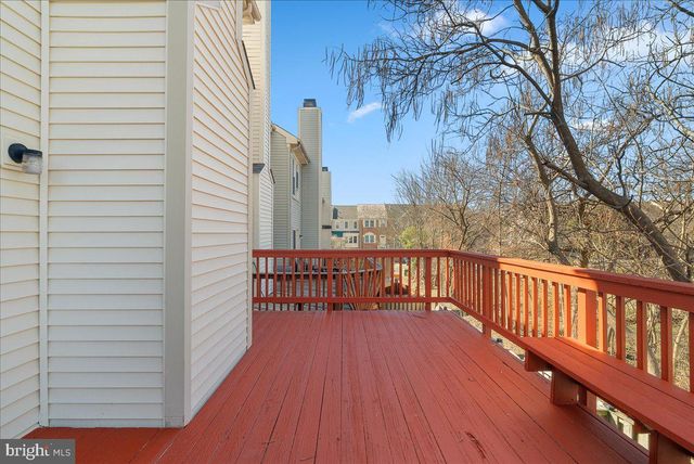 14024 WINDING RIDGE LN, Centreville, VA 20121