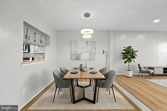 14024 WINDING RIDGE LN, Centreville, VA 20121