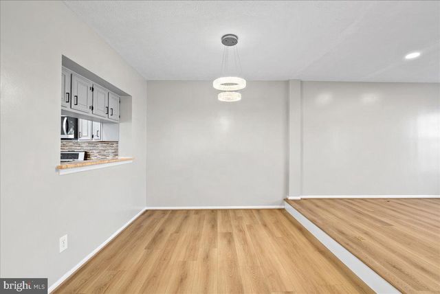 14024 WINDING RIDGE LN, Centreville, VA 20121