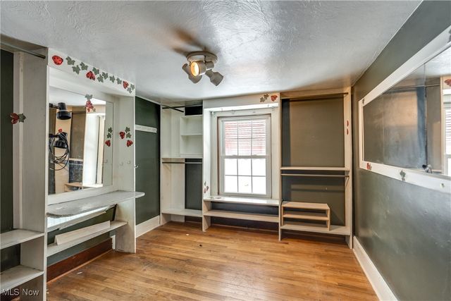 263 19th Street NW, Barberton, OH 44203