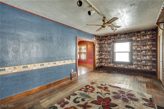 263 19th Street NW, Barberton, OH 44203