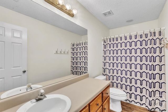 176 Shady Oak Circle, Richmond Hill, GA 31324