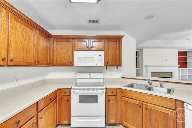 176 Shady Oak Circle, Richmond Hill, GA 31324