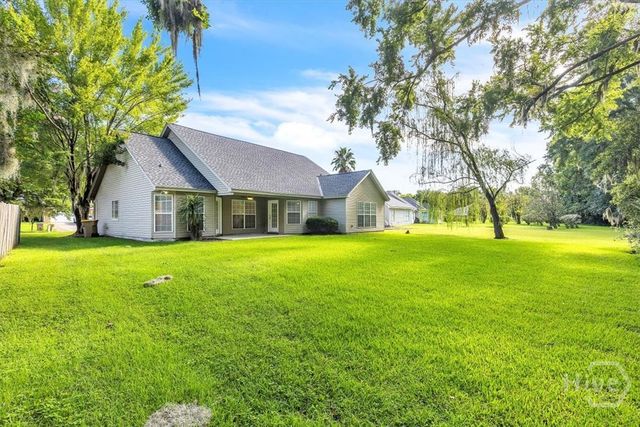 176 Shady Oak Circle, Richmond Hill, GA 31324