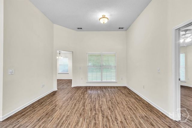 176 Shady Oak Circle, Richmond Hill, GA 31324