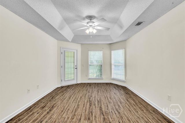 176 Shady Oak Circle, Richmond Hill, GA 31324