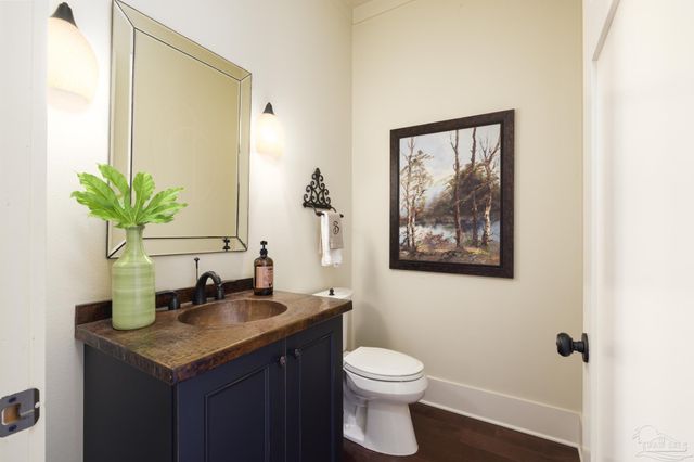 9 N Sunset Blvd, Gulf Breeze, FL 32561