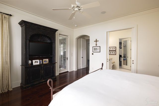 9 N Sunset Blvd, Gulf Breeze, FL 32561