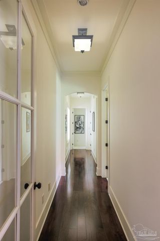 9 N Sunset Blvd, Gulf Breeze, FL 32561