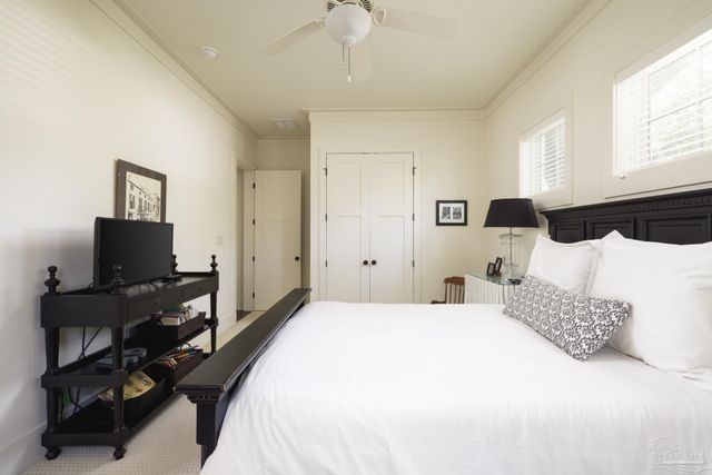 9 N Sunset Blvd, Gulf Breeze, FL 32561