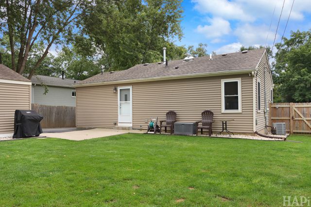 9004 Shady Lane, Wonder Lake, IL 60097