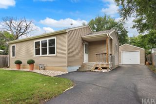 9004 Shady Lane, Wonder Lake, IL 60097