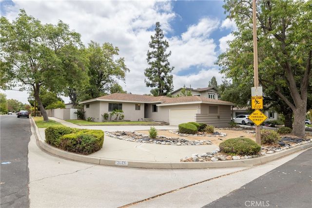 3026 Lansbury Avenue, Claremont, CA 91711