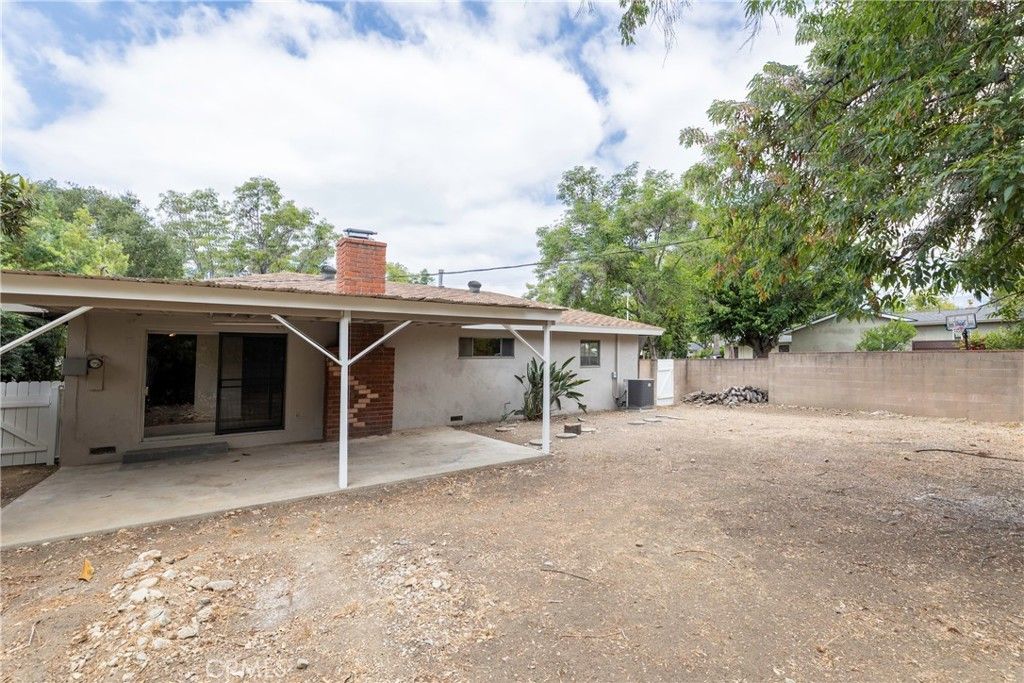 Image 19 of property listing at 3026 Lansbury Avenue, Claremont, CA 91711