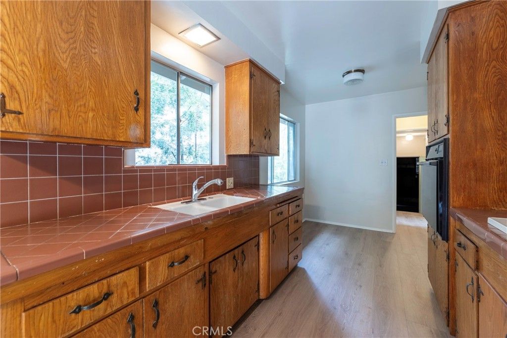 Image 6 of property listing at 3026 Lansbury Avenue, Claremont, CA 91711
