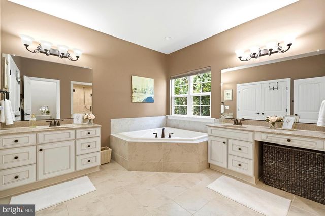 81 SIMMONS RIDGE RD, Prince Frederick, MD 20678