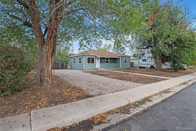 9460 High Street, Thornton, CO 80229