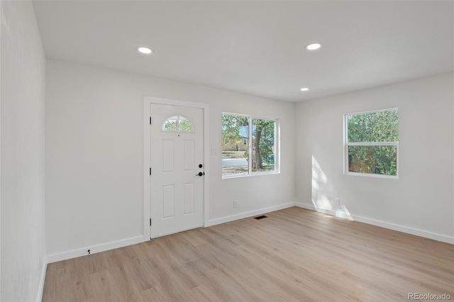 9460 High Street, Thornton, CO 80229