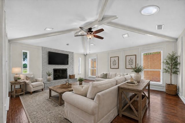 1905 Country Club Drive, Plano, TX 75074