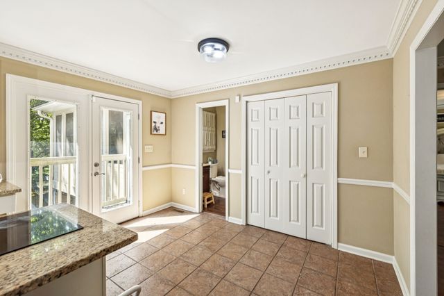 2500 Country Club Ln, Columbia, TN 38401