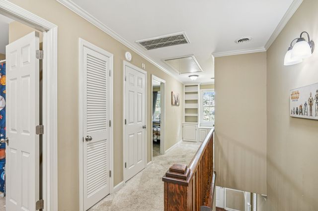 2500 Country Club Ln, Columbia, TN 38401