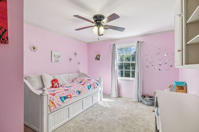 2500 Country Club Ln, Columbia, TN 38401