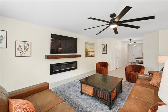 2926 Lorena Jordan Road, Dallas, TX 75212