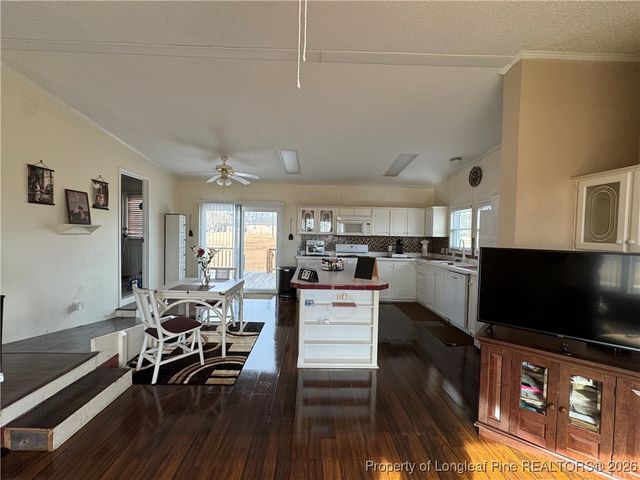 100 L McMillian Road, Raeford, NC 28376