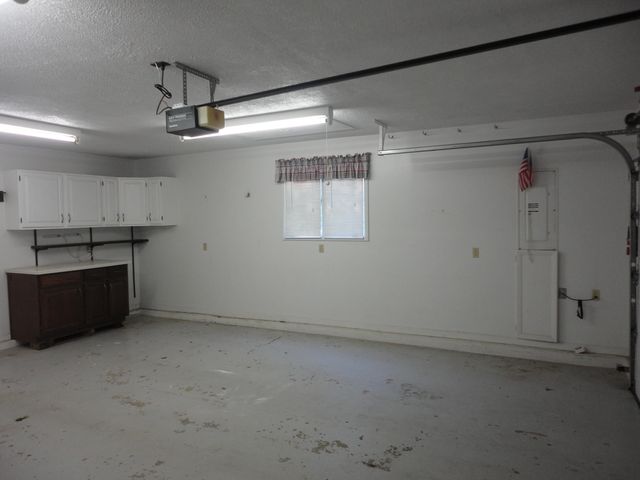 8711 Riverbend Drive, Geneva Twp, MI 49090