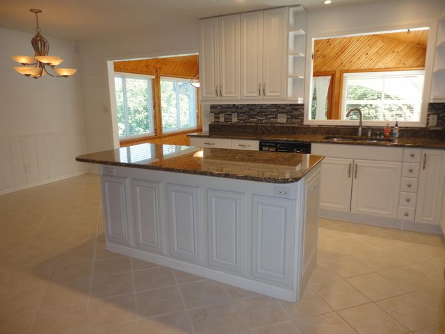 8711 Riverbend Drive, Geneva Twp, MI 49090