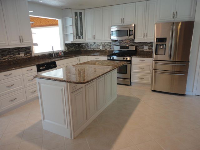 8711 Riverbend Drive, Geneva Twp, MI 49090