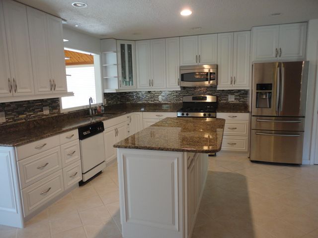 8711 Riverbend Drive, Geneva Twp, MI 49090