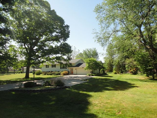 8711 Riverbend Drive, Geneva Twp, MI 49090