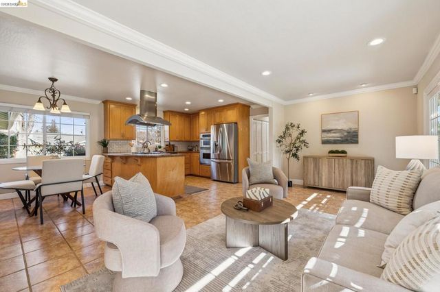 4074 4074 Poplar Ave, Concord, CA 94521