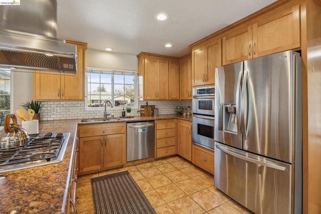 4074 4074 Poplar Ave, Concord, CA 94521