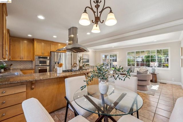 4074 4074 Poplar Ave, Concord, CA 94521