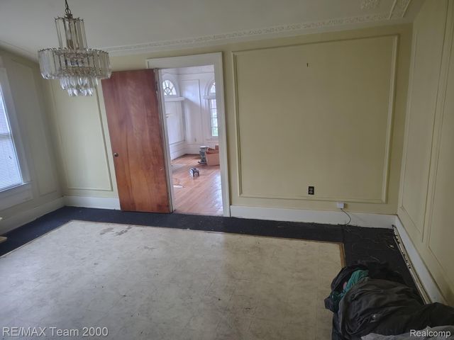 8700 Dexter Avenue, Detroit, MI 48206