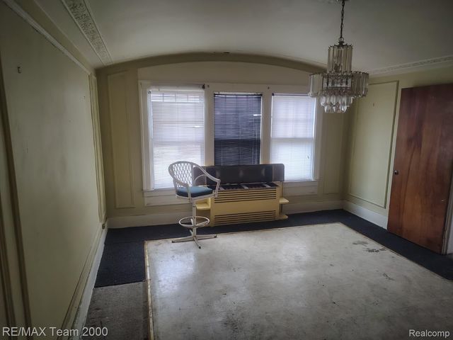 8700 Dexter Avenue, Detroit, MI 48206