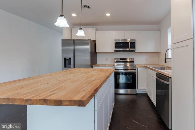 310 W CLINTON ST, Lock Haven, PA 17745