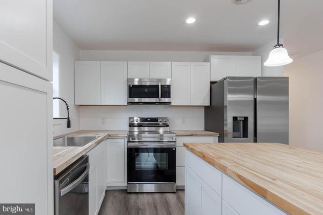 310 W CLINTON ST, Lock Haven, PA 17745