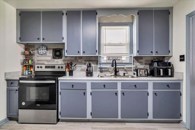 NW 2715 Mountainaire AVE, Roanoke, VA 24017