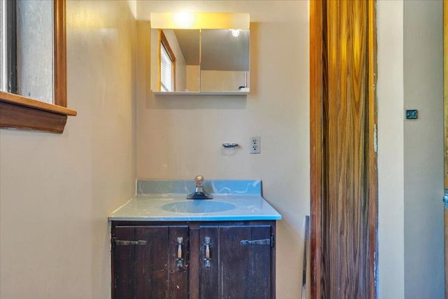 NW 2715 Mountainaire AVE, Roanoke, VA 24017