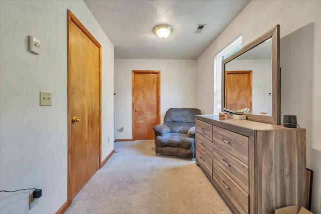 NW 2715 Mountainaire AVE, Roanoke, VA 24017