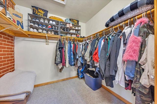 NW 2715 Mountainaire AVE, Roanoke, VA 24017