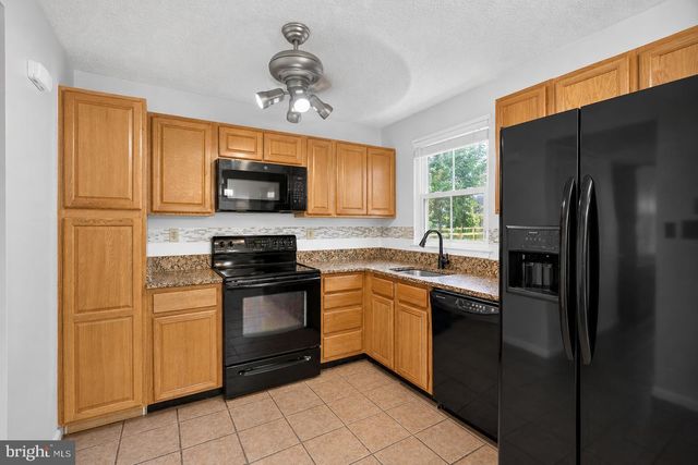 1040 KAREN BLVD, Capitol Heights, MD 20743