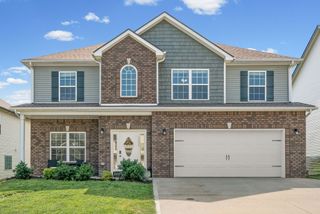 1533 Kestrel Dr, Clarksville, TN 37040