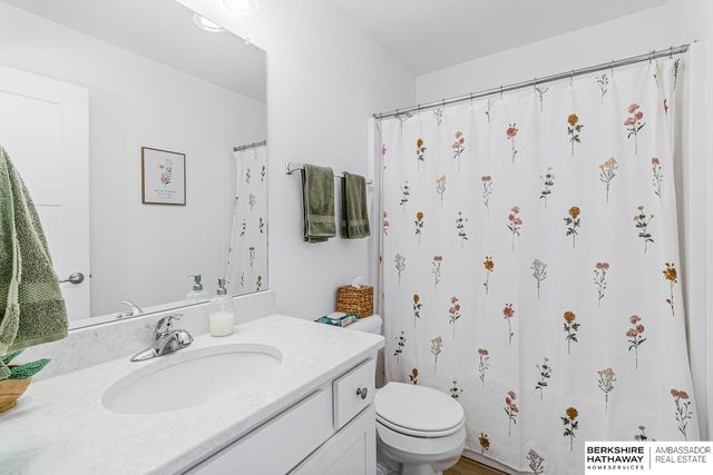 5314 Sheridan Road, Papillion, NE 68133