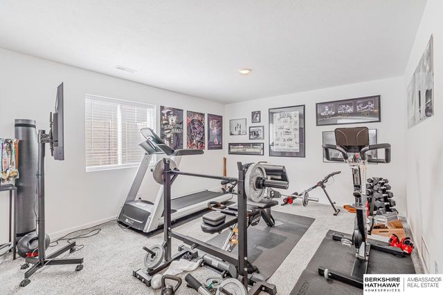 5314 Sheridan Road, Papillion, NE 68133